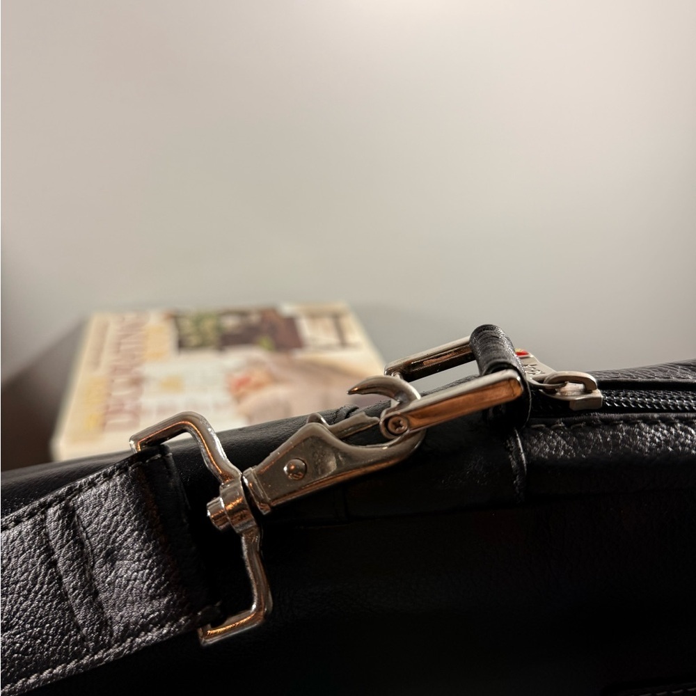 Apex Black and Silver Lined Bag - Picture 9 of 9